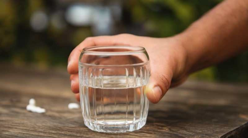 "Les avantages du CBD pour la santé de la peau : un allié naturel contre l’acné et le vieillissement"